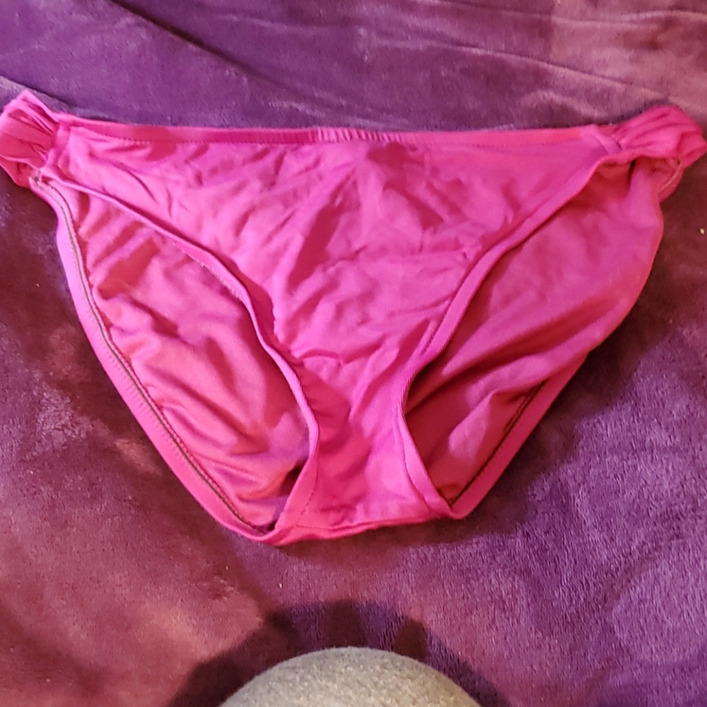 Womens like new XL Mossimo bottoms 15$